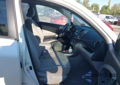 2008 Toyota Rav4 Limited z USA, uszkodzony, nr VIN JTMBD31V085134451